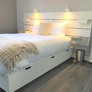 https://simply-stays.ottawa-hotel.net